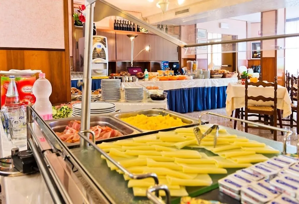 Hotel Bianchi Μπιμπιόνε 3*,